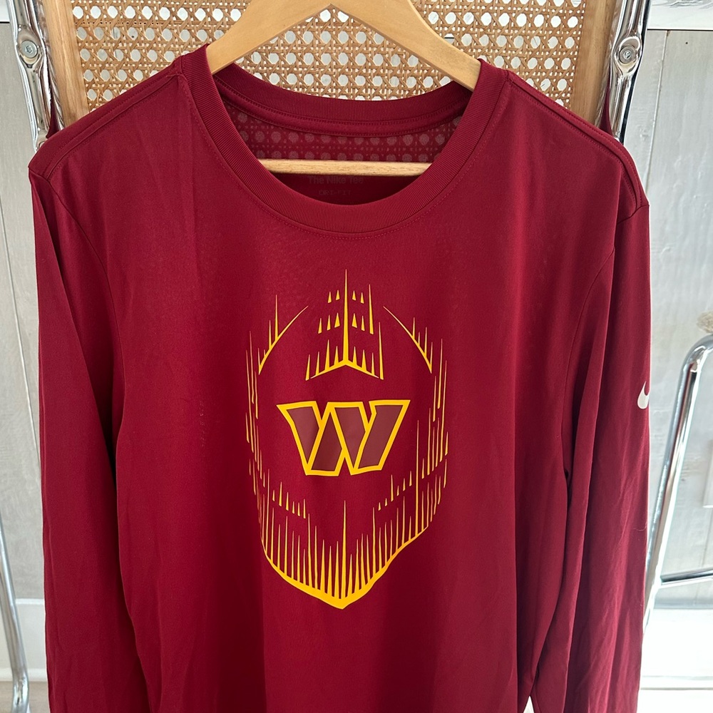 Men’s M Burgundy Washington Commanders Nike Dri Fit Long Sleeve